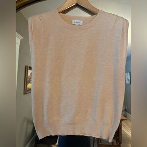 Evereve Yara Strong Shoulder Tank | NWT | Oatmeal | Size M